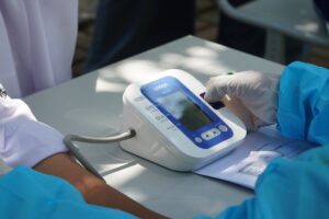 Aqueles que precisam de uma avaliação do diabetes têm acesso a uma bateria de teste glicêmico que ajuda a rastrear os níveis de glicemia no sangue