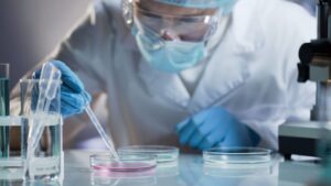 Sinais de alerta: quando é a hora de procurar um infectologista?