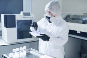 Sinais de alerta: quando é a hora de procurar um infectologista?
