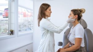 Dermatologista: conheça mais sobre o especialista em pele