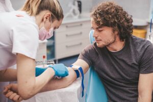 Como vencer o medo de exames médicos e cuidar da sua saúde